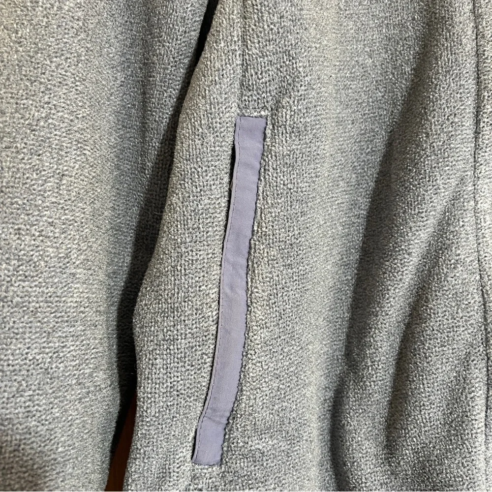 Patagonia Synchilla Women’s Fleece Jacket Full Zip Gray w/ Lavender Accents SZ M - Picture 5 of 8